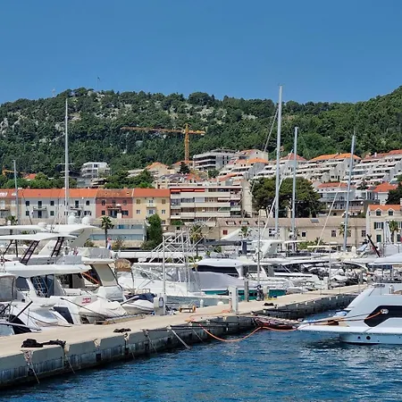 Alida Luxe Apartment Split