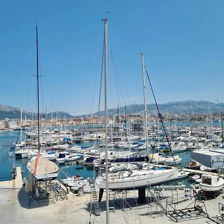 Alida Luxe Apartment *