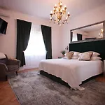 Апартаменты Alida Luxe *